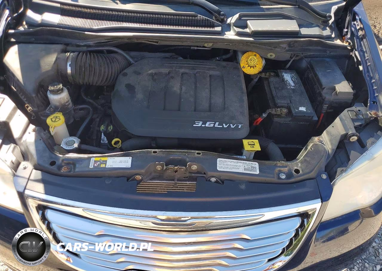 2014 Chrysler Town & Country Touring VIN:2C4RC1BG9ER408931 - 12