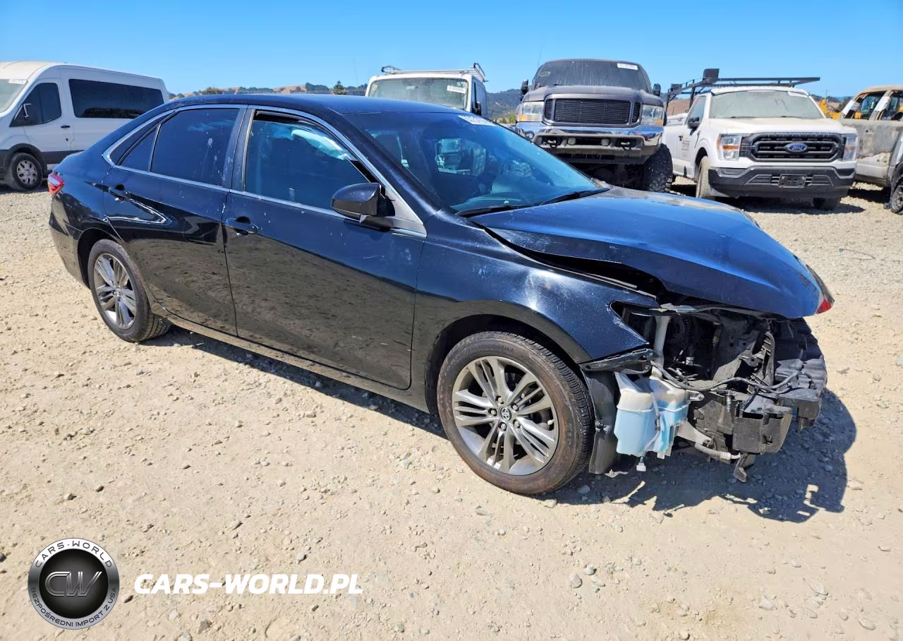 2016 Toyota Camry Se VIN:4T1BF1FK2GU230143 - 4