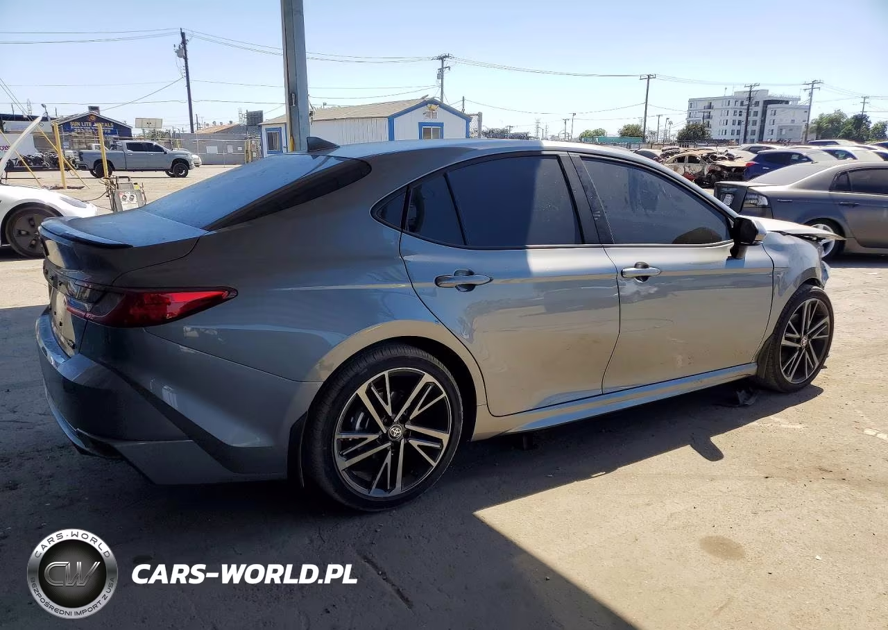 2026 Toyota Camry Xse VIN:4T1DAACK2TU301251 - 3