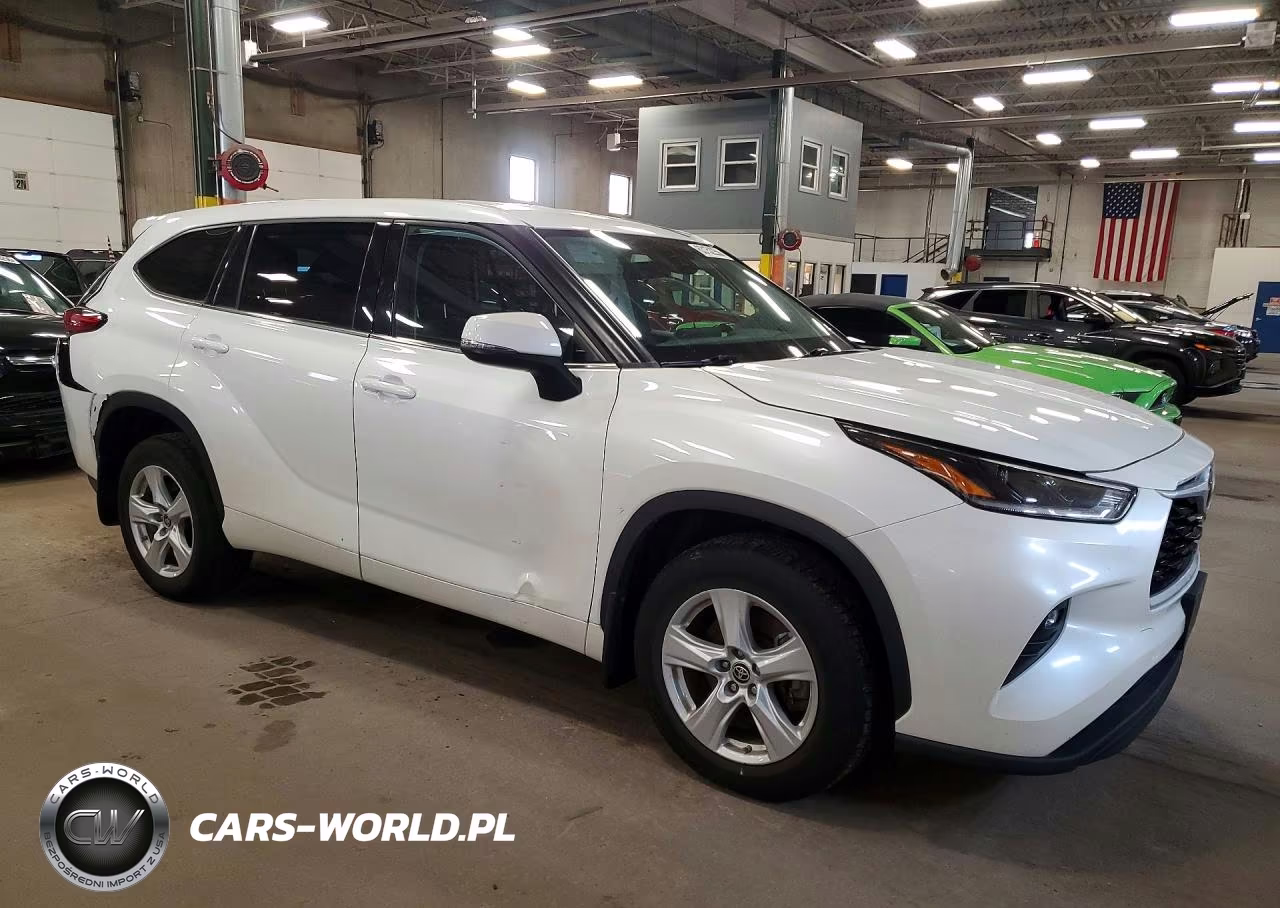 2021 Toyota Highlander Le VIN:5TDBZRBH5MS117775 - 4