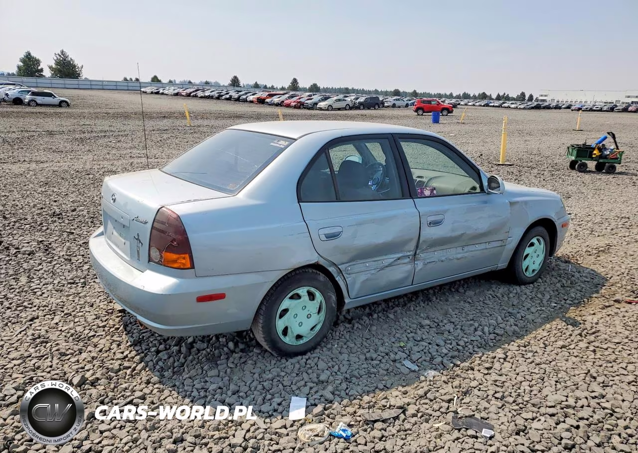 2005 Hyundai Accent Gls VIN:KMHCG45C75U615580 - 3