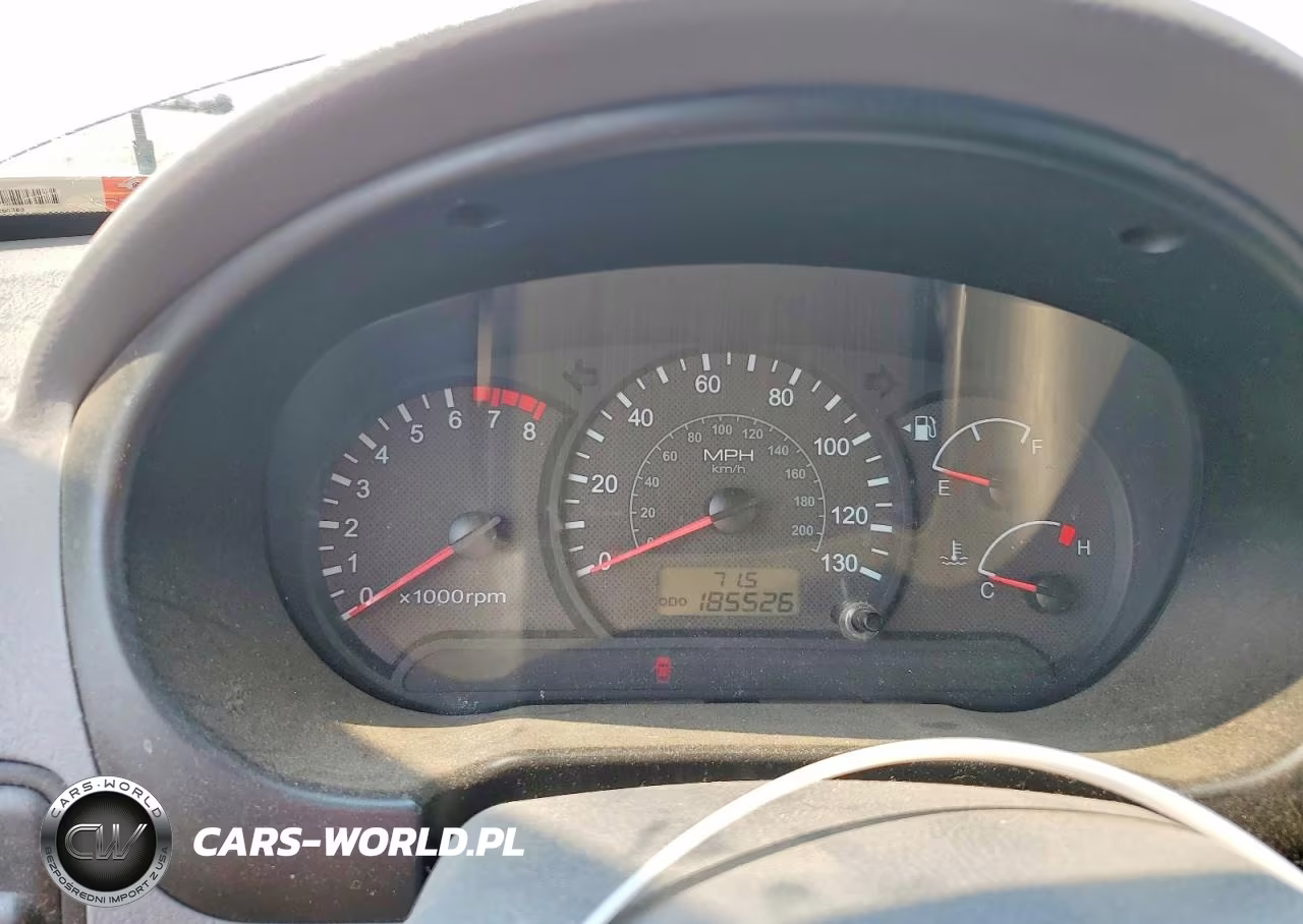 2005 Hyundai Accent Gls VIN:KMHCG45C75U615580 - 9