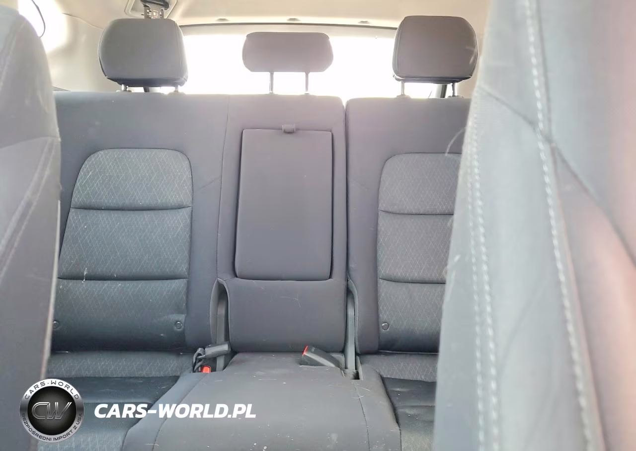 2018 Hyundai Tucson Value VIN:KM8J3CA23JU804781 - 10