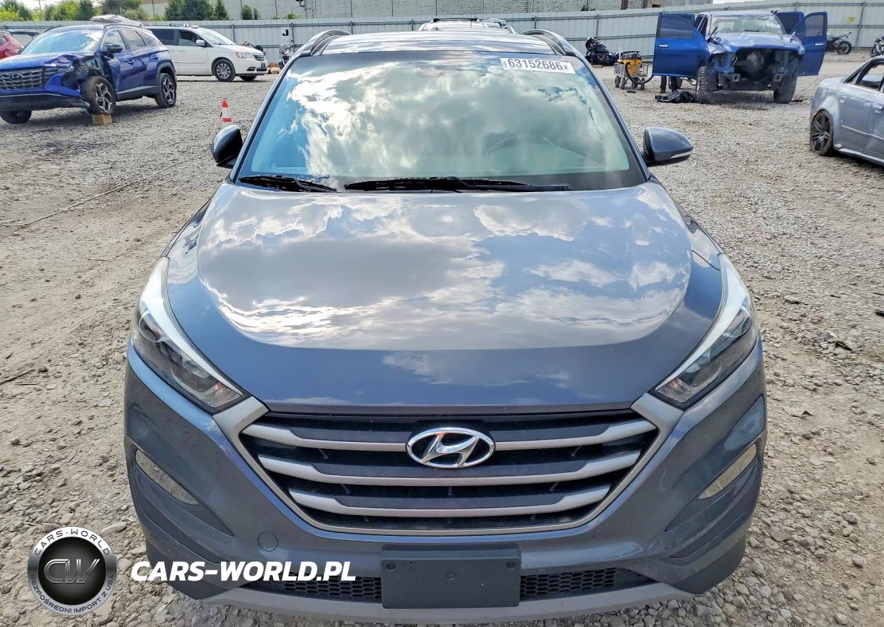2018 Hyundai Tucson Value VIN:KM8J3CA23JU804781 - 5