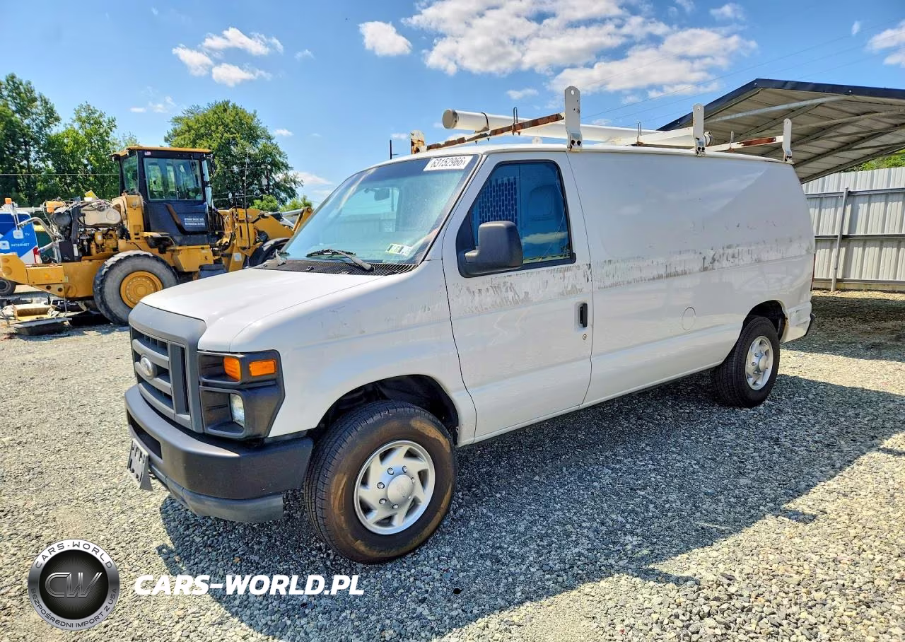 2014 Ford Econoline E150 Van – zdjęcie 1 z 13