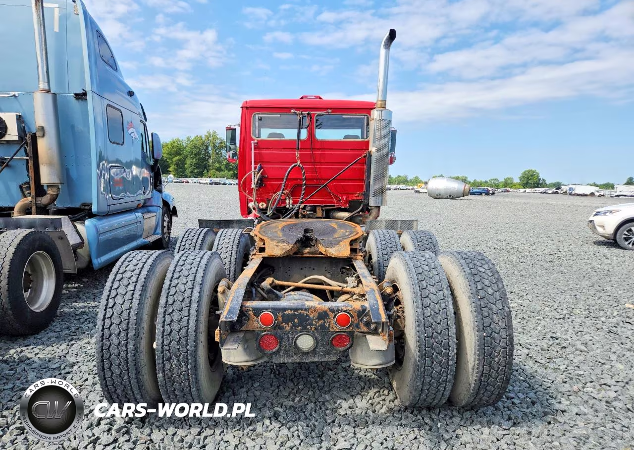 1999 Freightliner Medium Conventional Fl112 VIN:1FUYTMDB3XHB26678 - 6