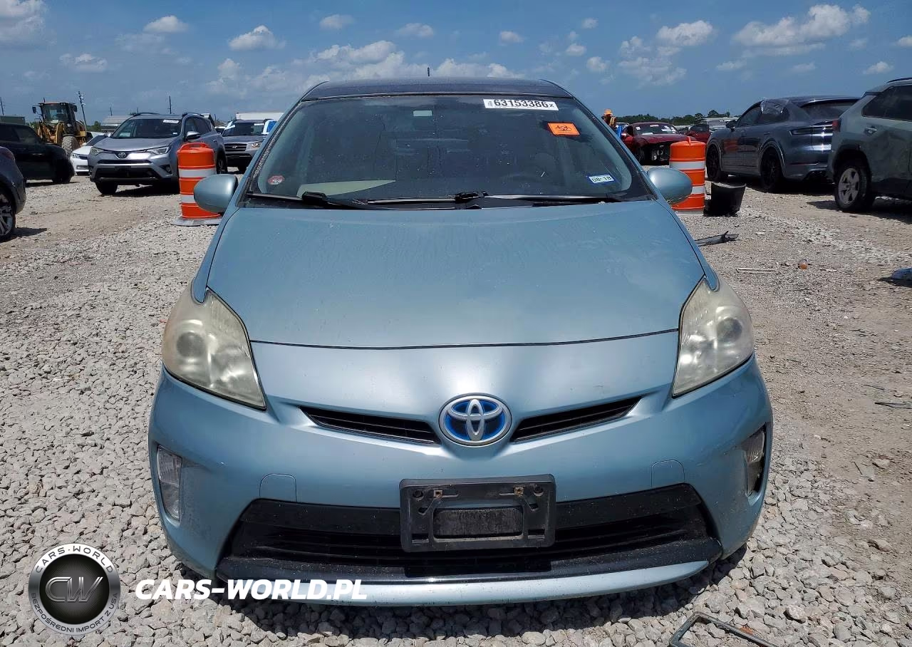 2012 Toyota Prius Three VIN:JTDKN3DU9C5483438 - 5