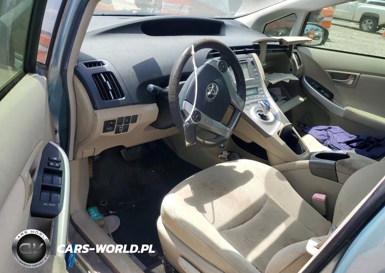 2012 Toyota Prius Three VIN:JTDKN3DU9C5483438 - 8
