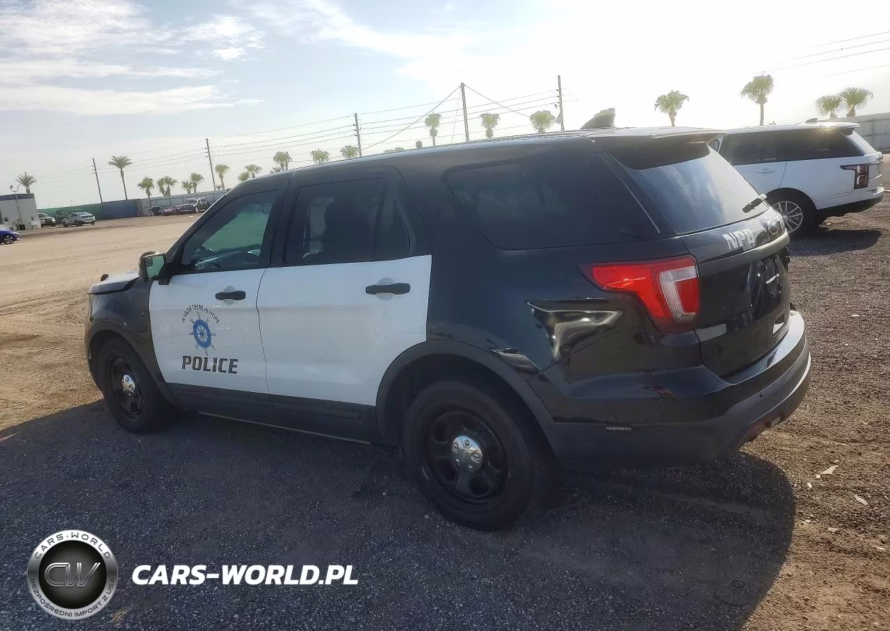 2016 Ford Explorer Police Interceptor VIN:1FM5K8AR3GGC08270 - 2
