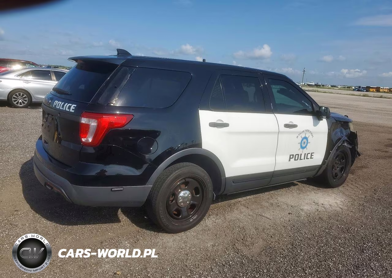 2016 Ford Explorer Police Interceptor VIN:1FM5K8AR3GGC08270 - 3
