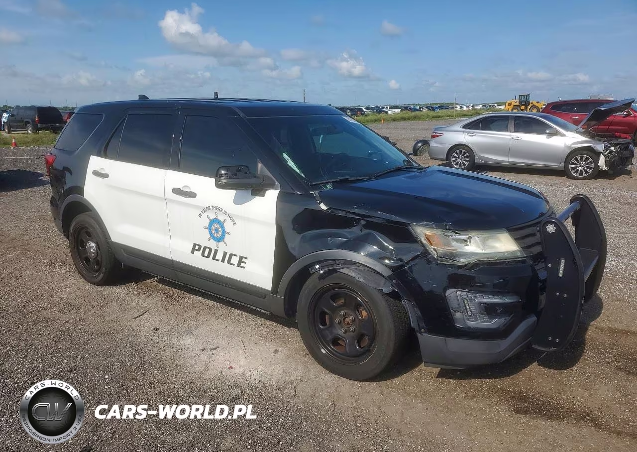 2016 Ford Explorer Police Interceptor VIN:1FM5K8AR3GGC08270 - 4