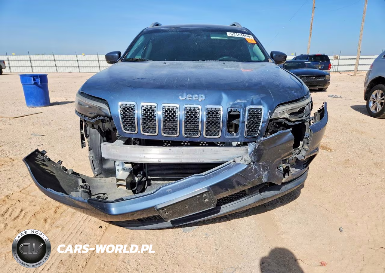 2020 Jeep Cherokee Latitude Plus VIN:1C4PJLLB4LD585804 - 5