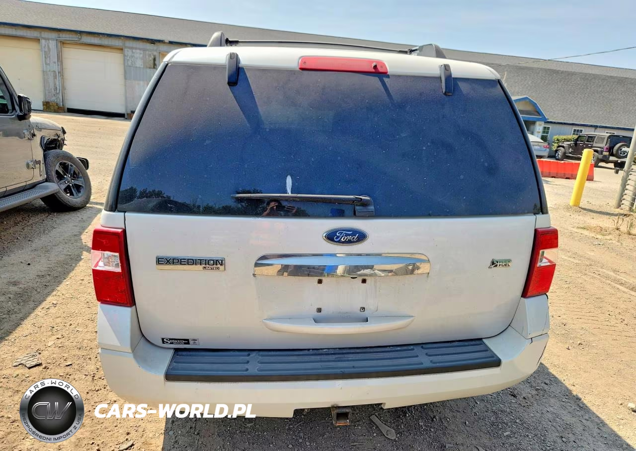 2010 Ford Expedition Limited VIN:1FMJU2A52AEA76527 - 6