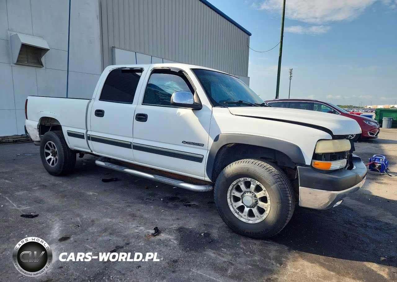 2002 Chevrolet Silverado C2500 Heavy Duty VIN:1GCHC23G12F100042 - 4