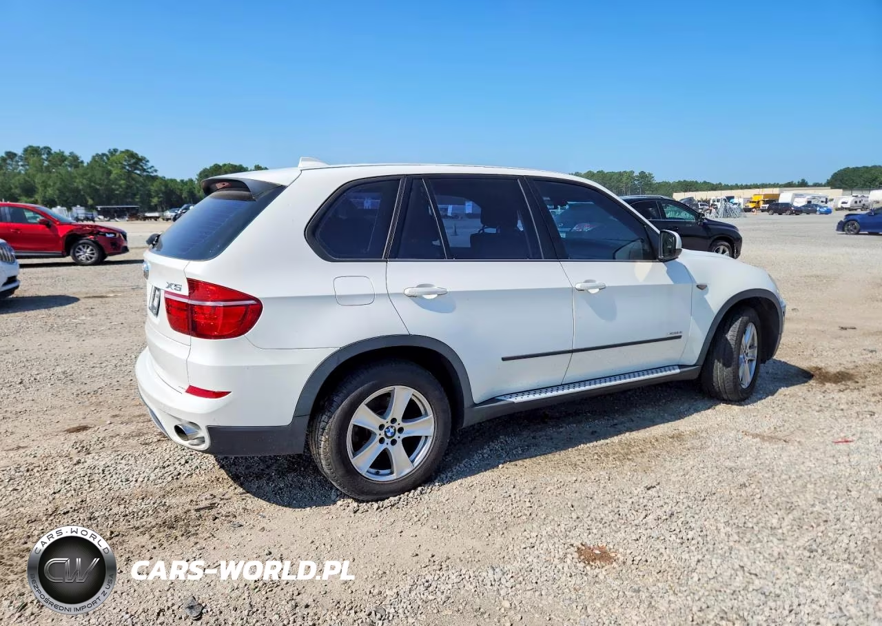 2011 BMW X5 xDrive35I VIN:5UXZV4C55BL738075 - 3