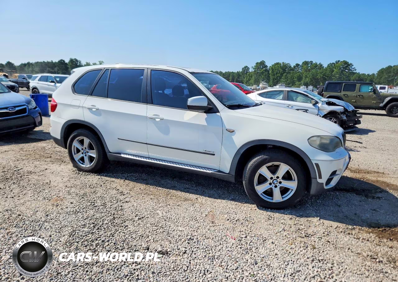 2011 BMW X5 xDrive35I VIN:5UXZV4C55BL738075 - 4