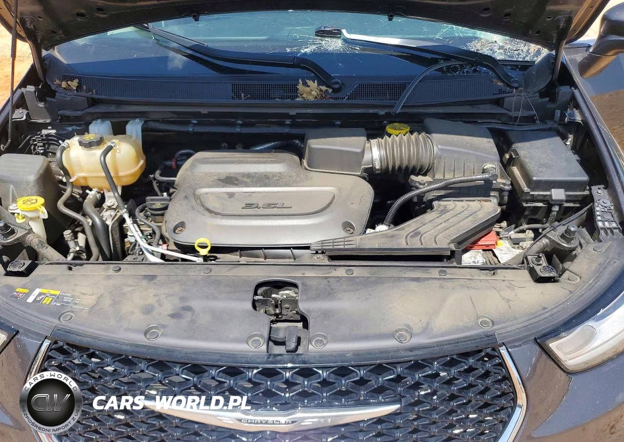 2022 Chrysler Pacifica Touring L VIN:2C4RC1BG3NR136182 - 12