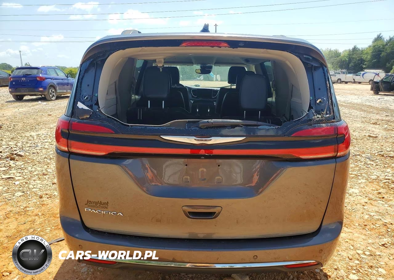 2022 Chrysler Pacifica Touring L VIN:2C4RC1BG3NR136182 - 6