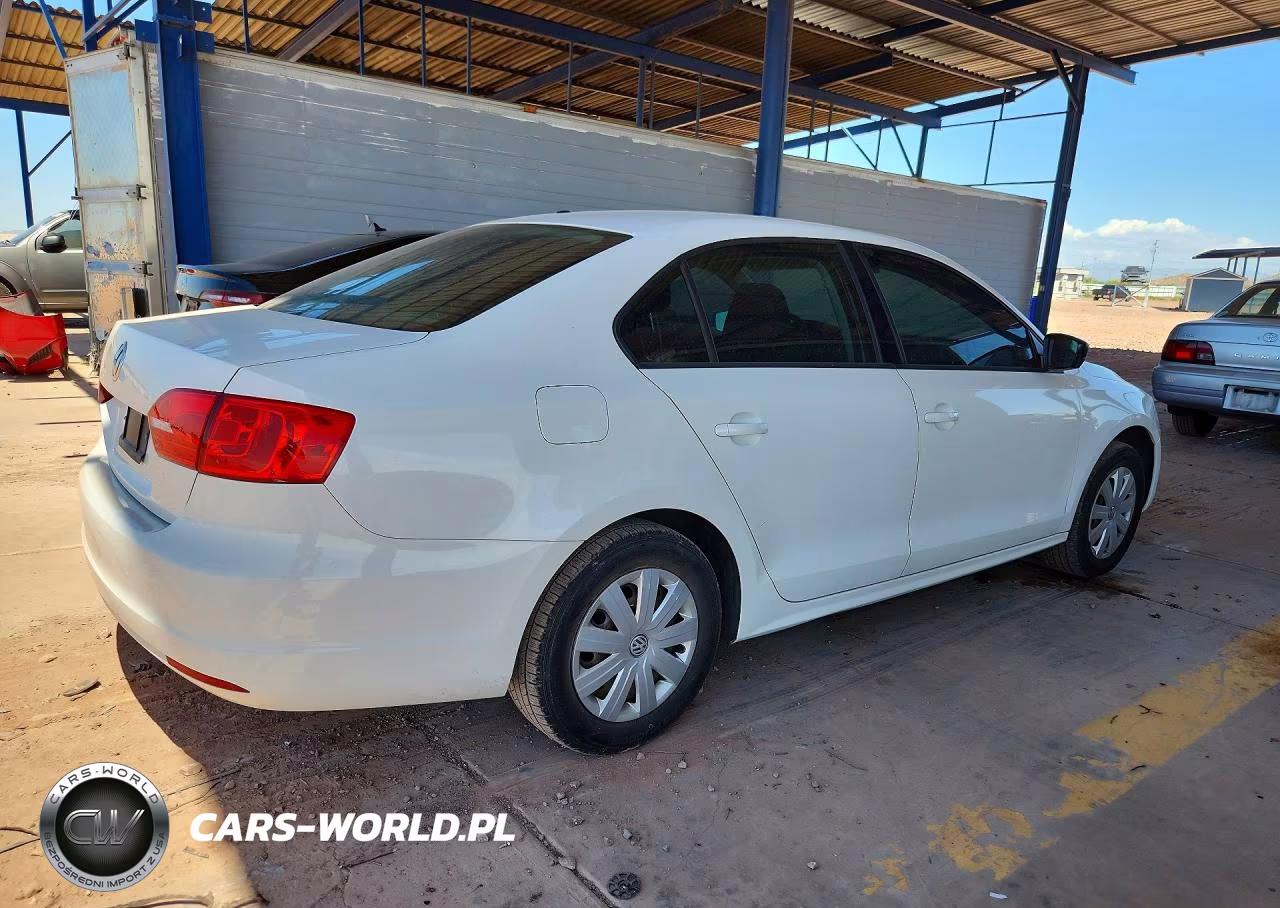 2013 Volkswagen Jetta Base VIN:3VW2K7AJ0DM400871 - 3