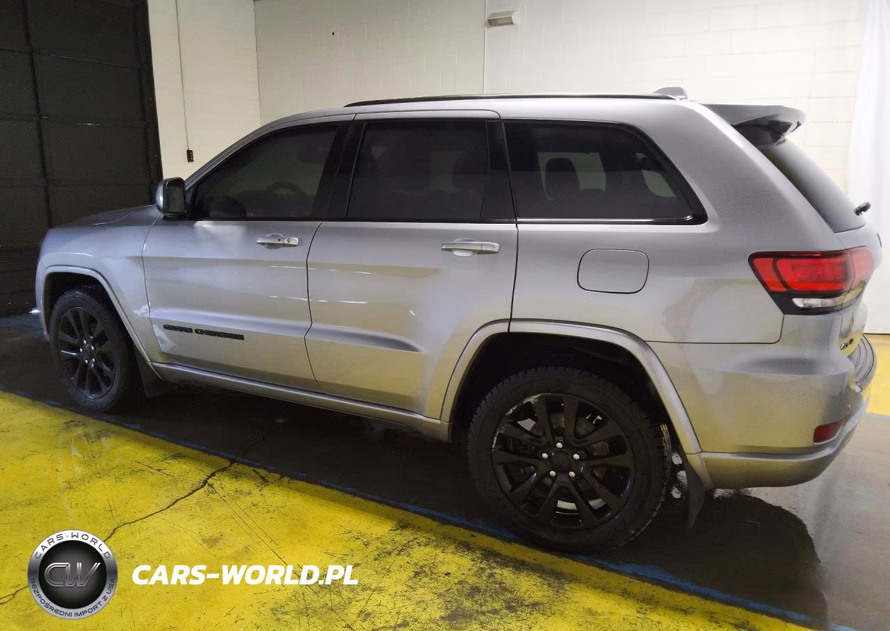 2019 Jeep Grand Cherokee Laredo VIN:1C4RJFAG0KC849999 - 2