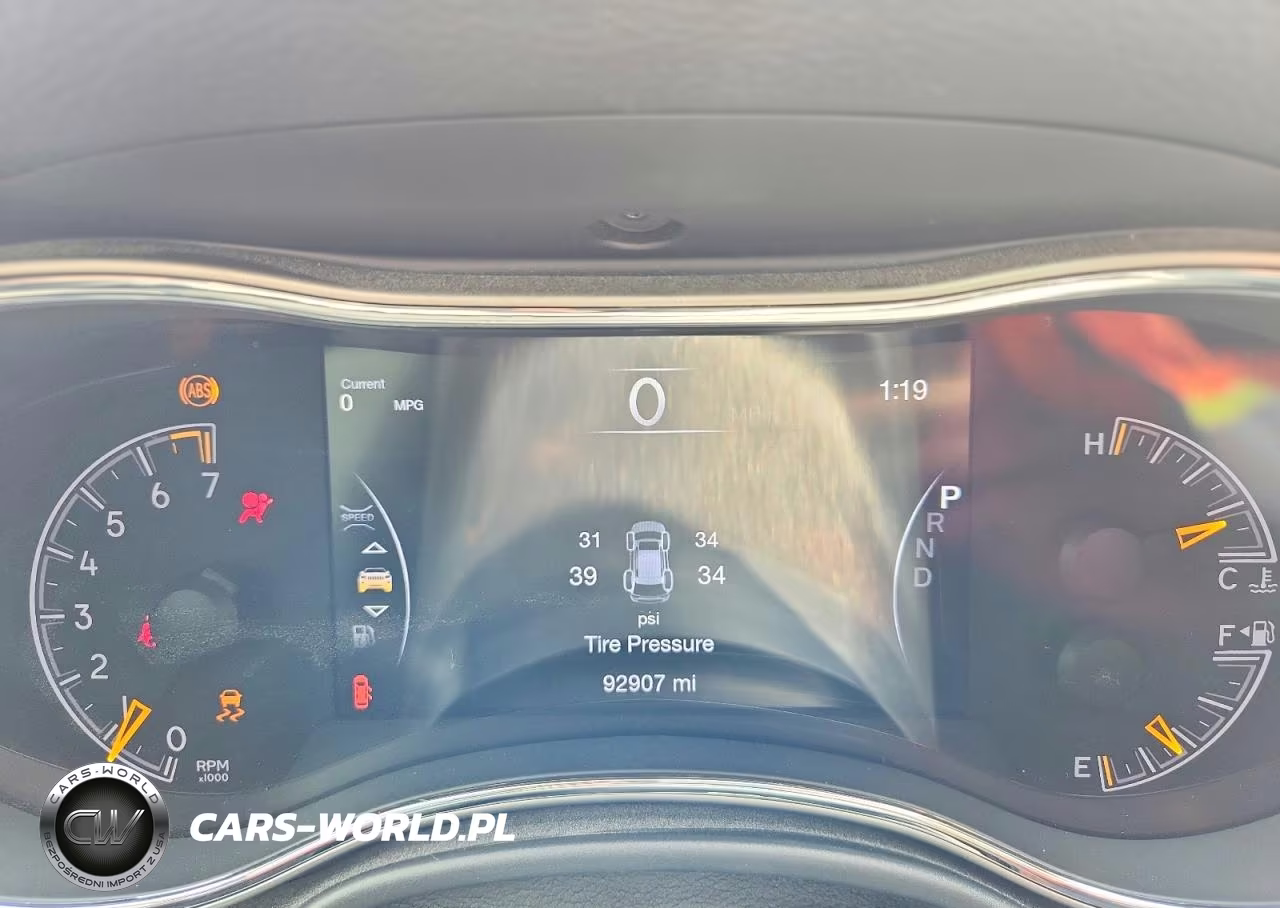 2019 Jeep Grand Cherokee Laredo VIN:1C4RJFAG0KC849999 - 9