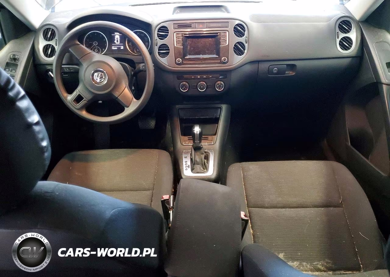 2017 Volkswagen Tiguan S VIN:WVGBV7AX0HK049614 - 8
