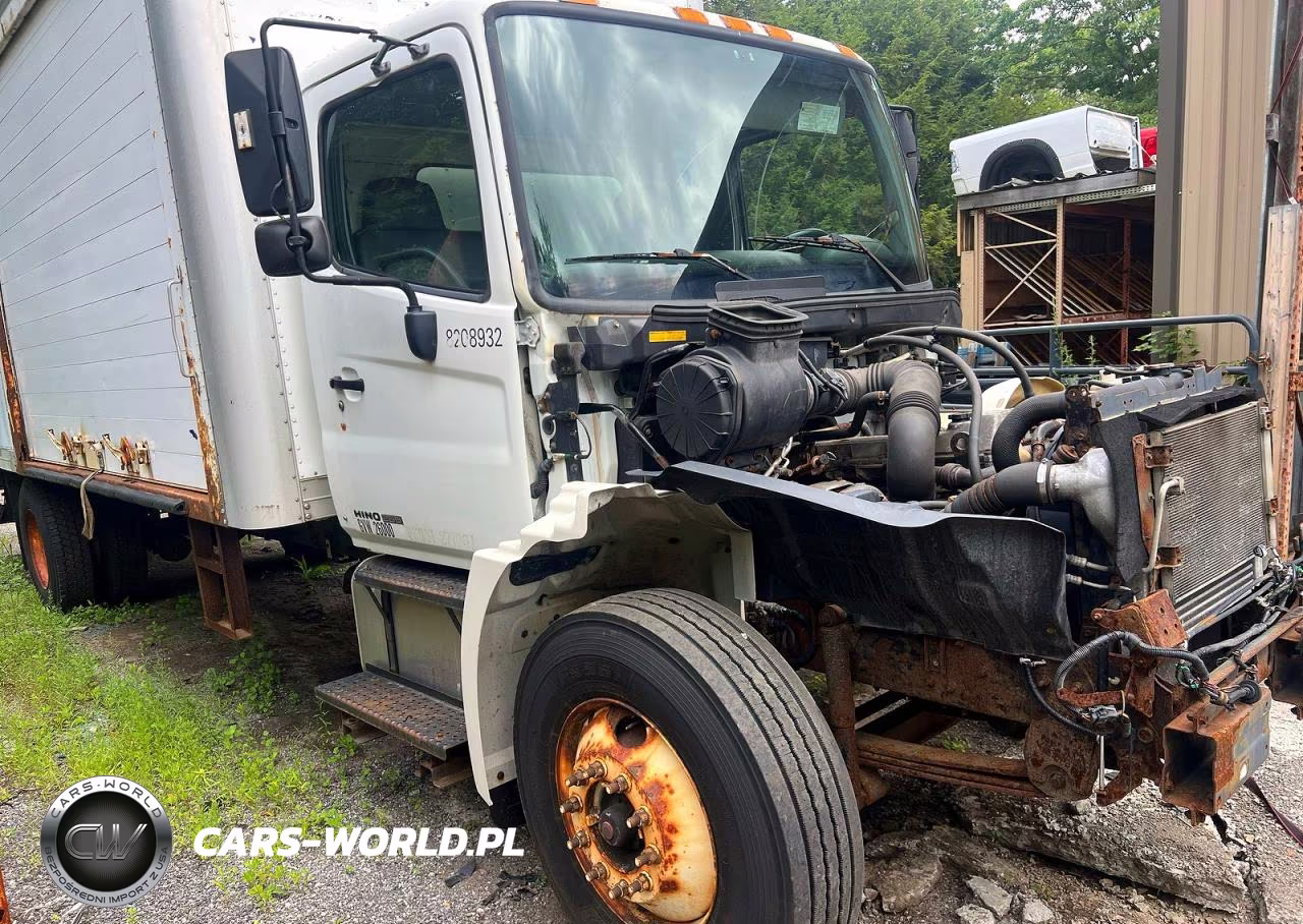 2006 Hino Hino 268