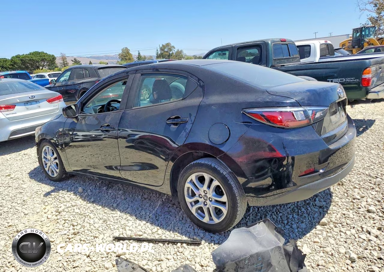 2017 Toyota Yaris Ia Base VIN:3MYDLBYV4HY184561 - 2