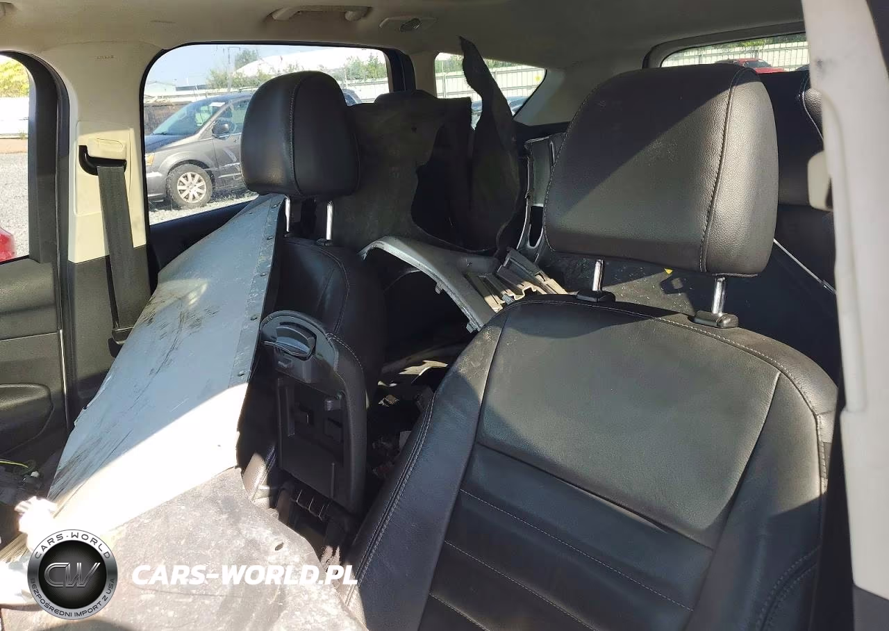 2016 Ford Escape Titanium VIN:1FMCU9JX1GUC37547 - 10