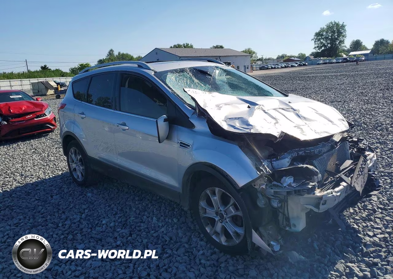 2016 Ford Escape Titanium VIN:1FMCU9JX1GUC37547 - 4