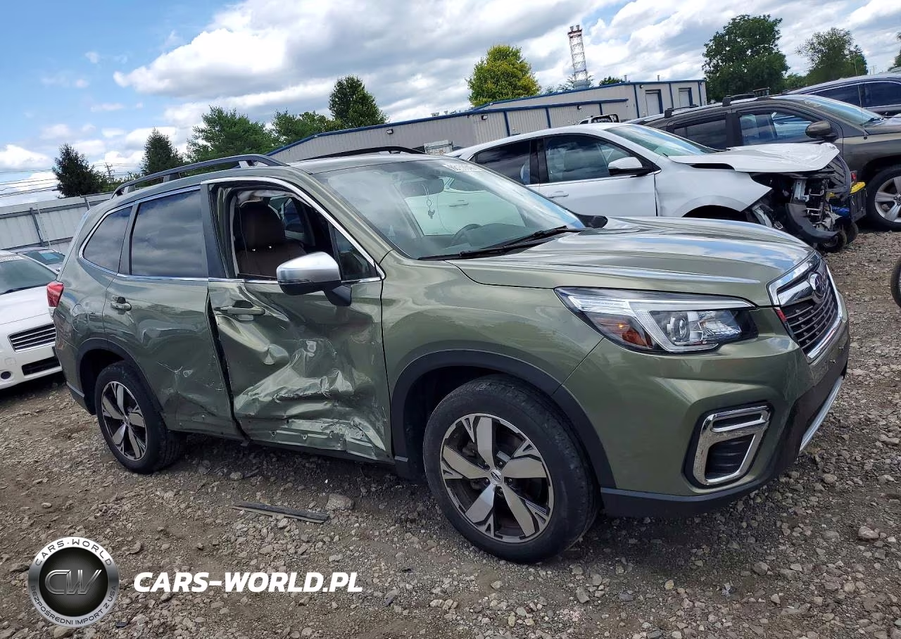 2020 Subaru Forester Touring VIN:JF2SKAXC1LH526394 - 4
