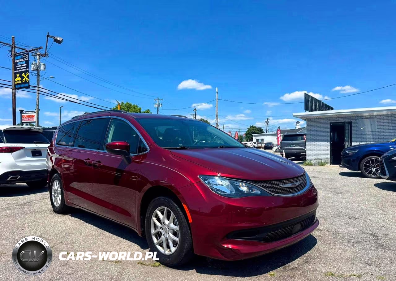 2021 Chrysler Voyager Lxi VIN:2C4RC1DG9MR512928 - 1