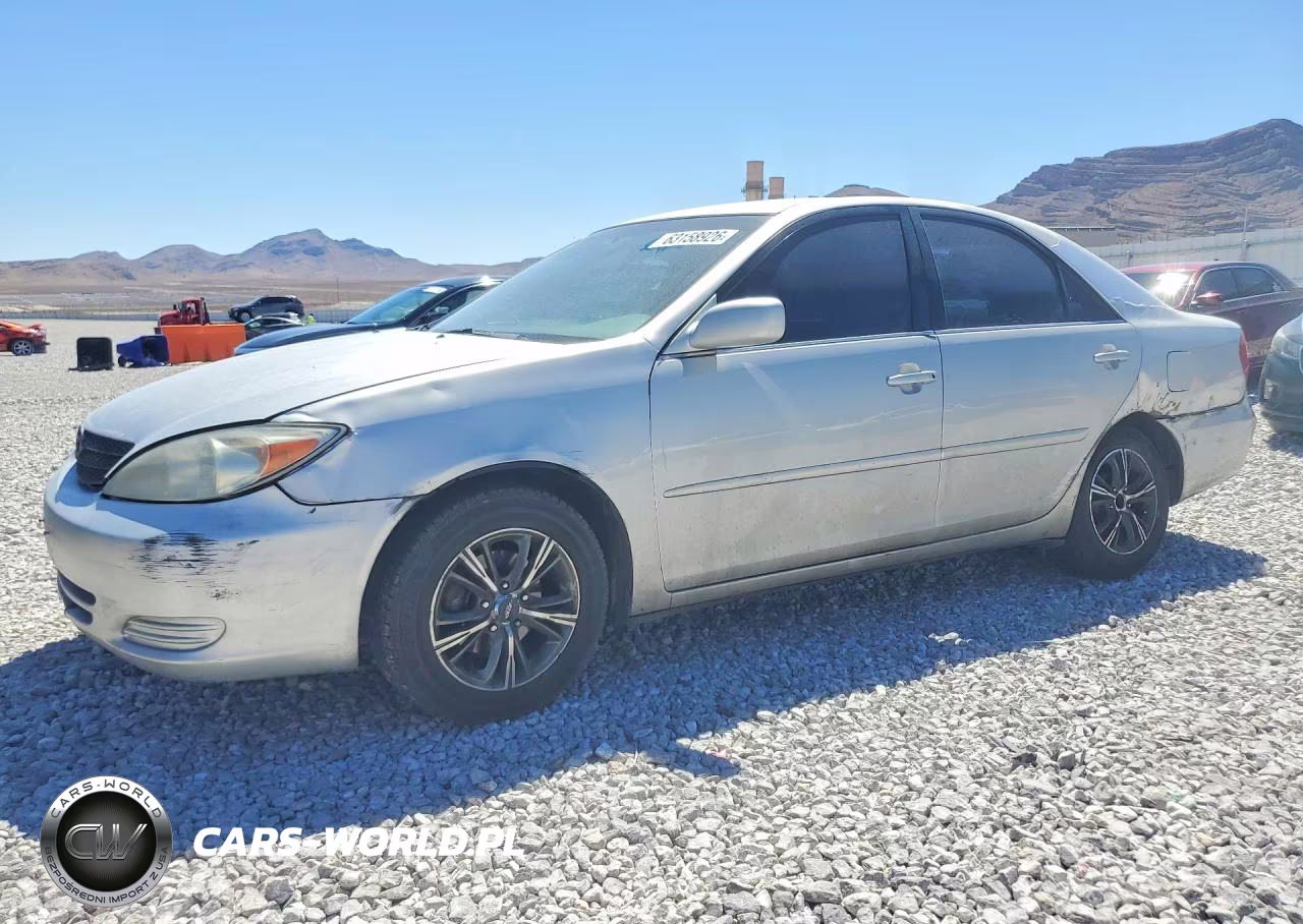 2004 Toyota Camry Le – zdjęcie 1 z 12