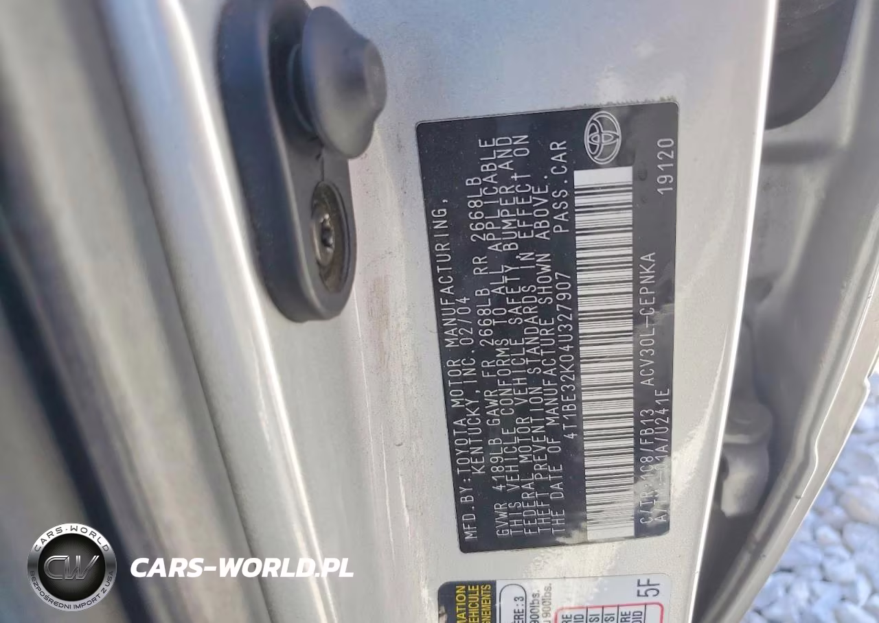 2004 Toyota Camry Le VIN:4T1BE32K04U327907 - 12