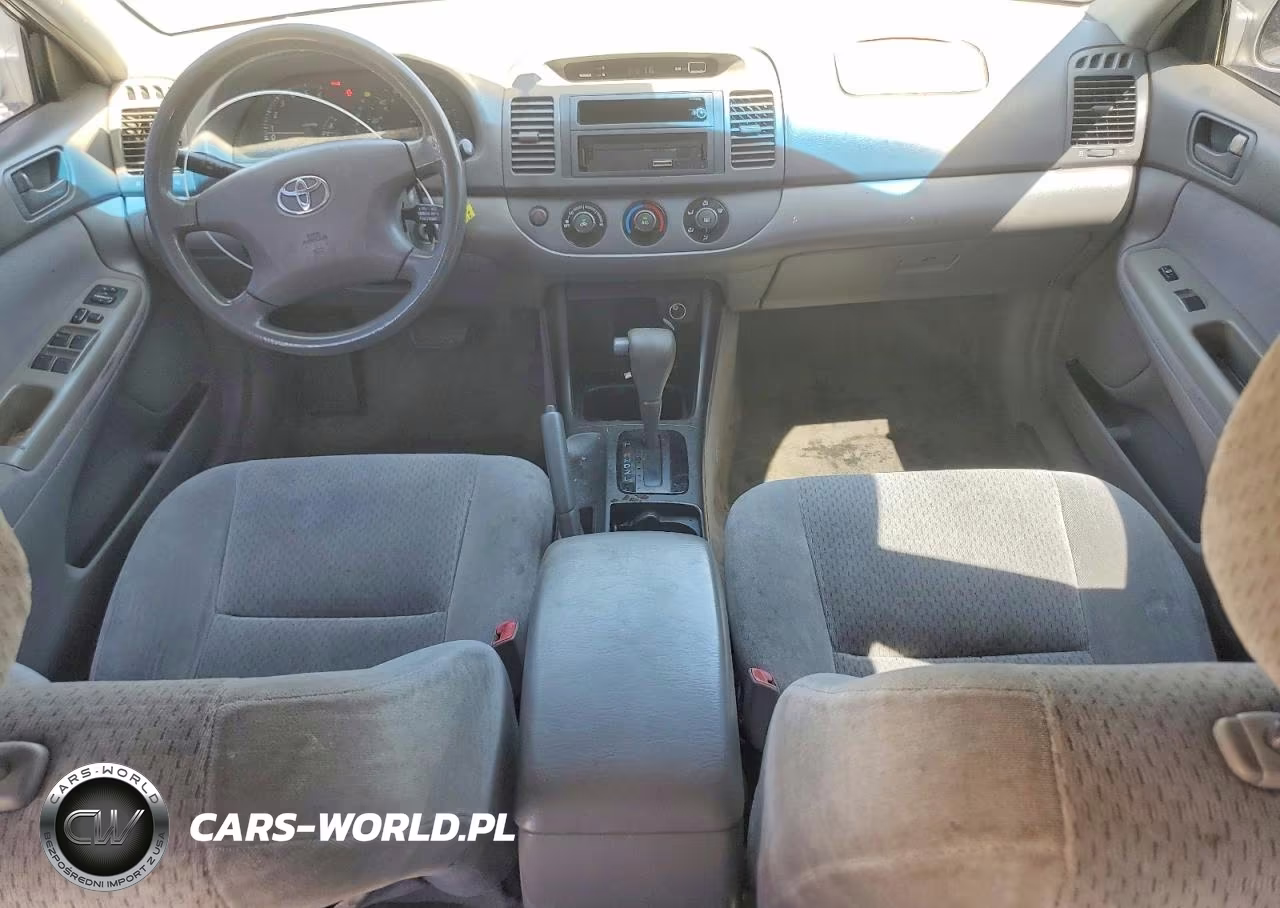 2004 Toyota Camry Le VIN:4T1BE32K04U327907 - 8