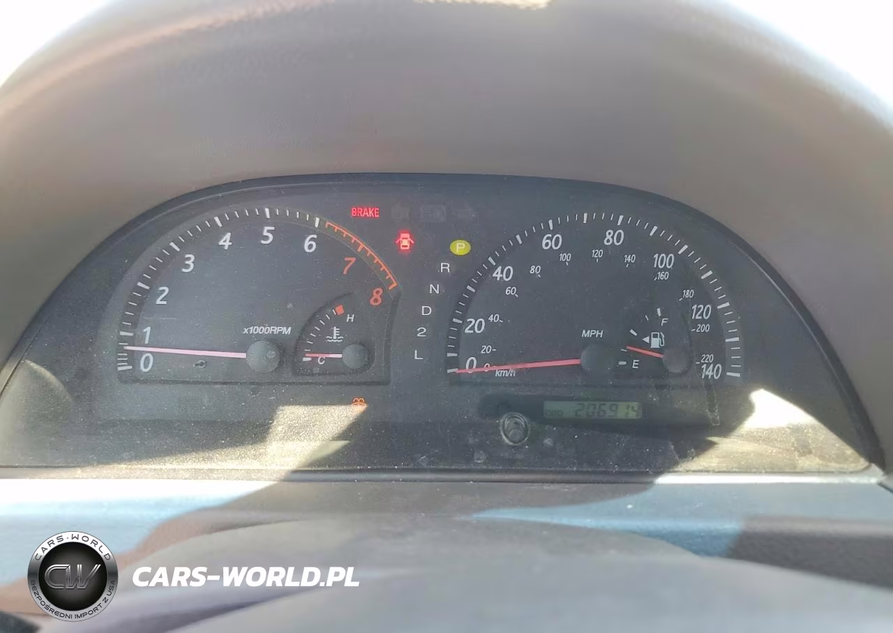 2004 Toyota Camry Le VIN:4T1BE32K04U327907 - 9