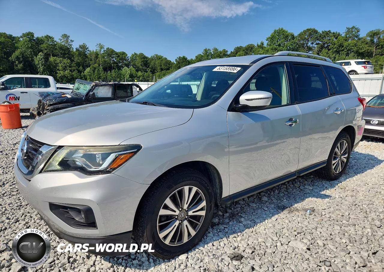 2019 Nissan Pathfinder Sv