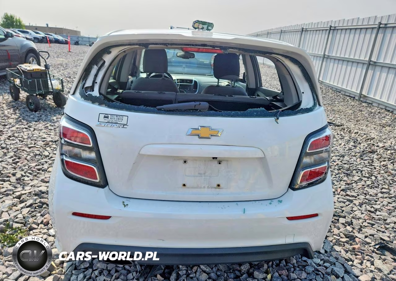 2017 Chevrolet Sonic VIN:1G1JG6SH4H4150180 - 6