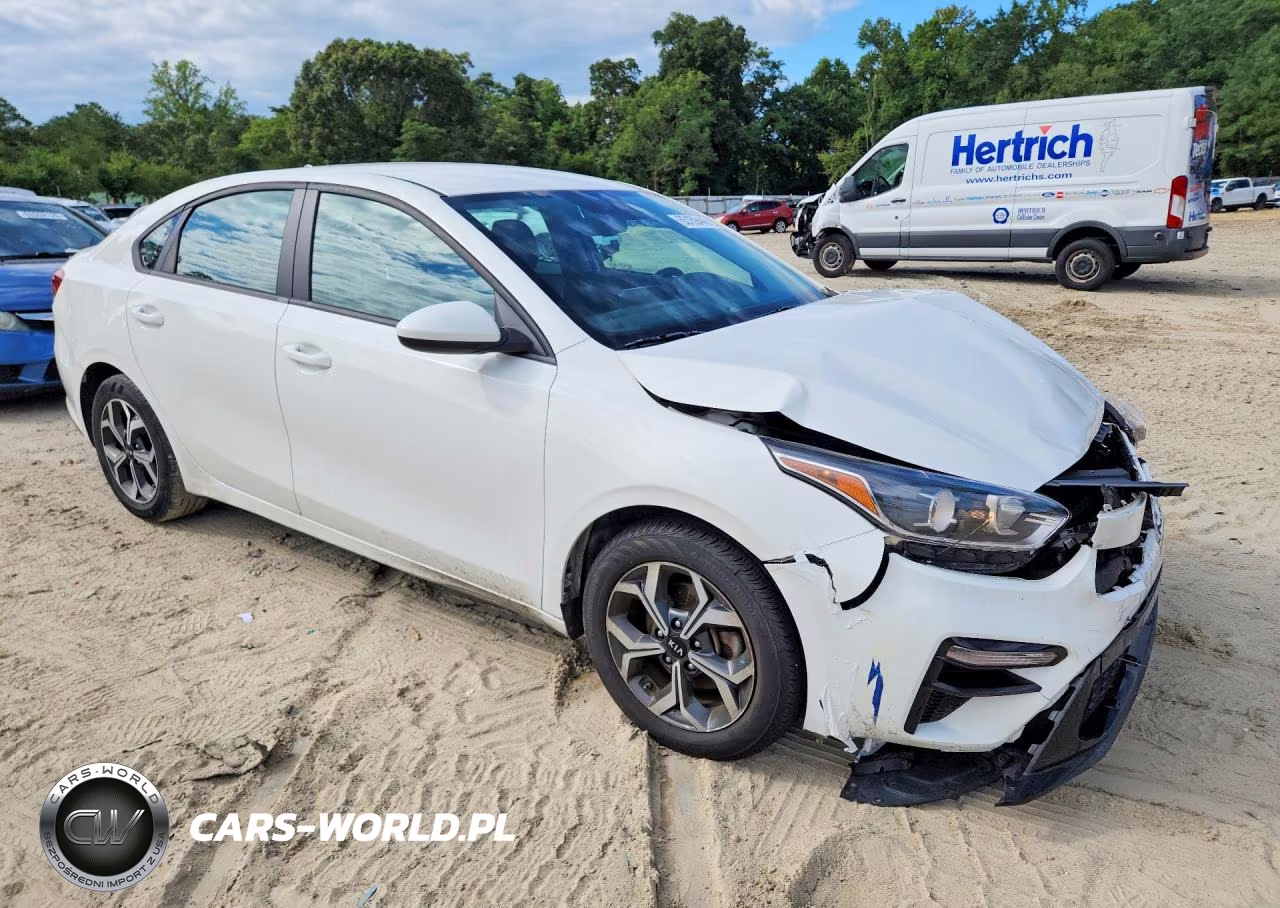 2020 Kia Forte Lxs VIN:3KPF24AD6LE251758 - 4