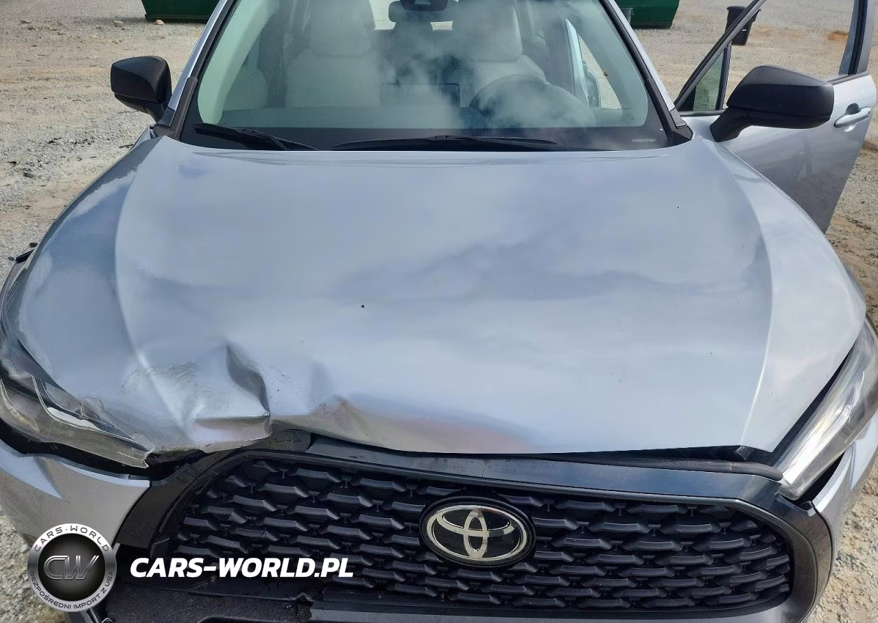 2022 Toyota Corolla Cross L VIN:7MUAAAAG8NV008862 - 11
