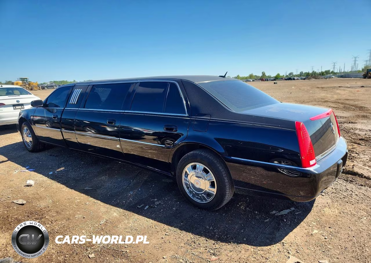 2008 Cadillac Professional Chassis VIN:1GEEK90YX8U550554 - 2