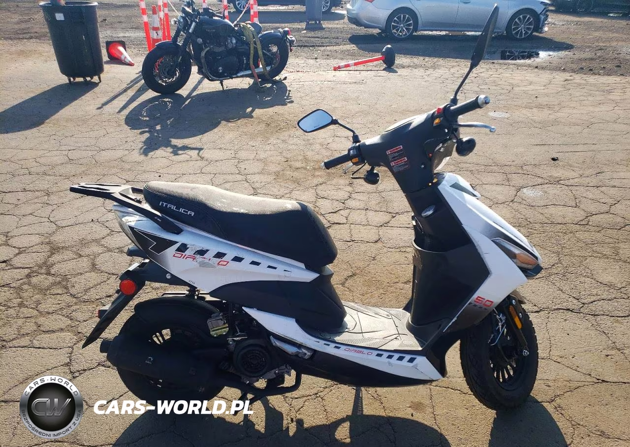 2025 Scooter Yune