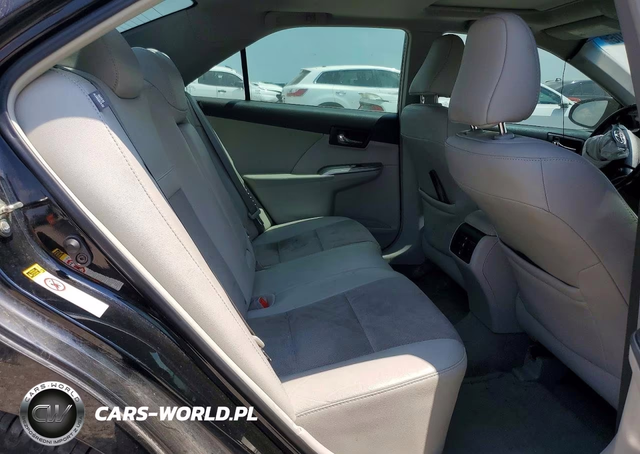 2013 Toyota Camry Hybrid VIN:4T1BD1FK6CU060708 - 10