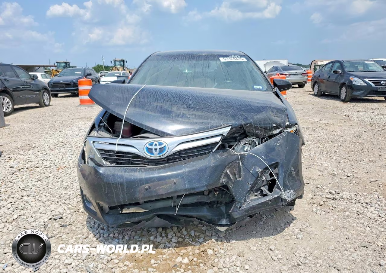 2013 Toyota Camry Hybrid VIN:4T1BD1FK6CU060708 - 5