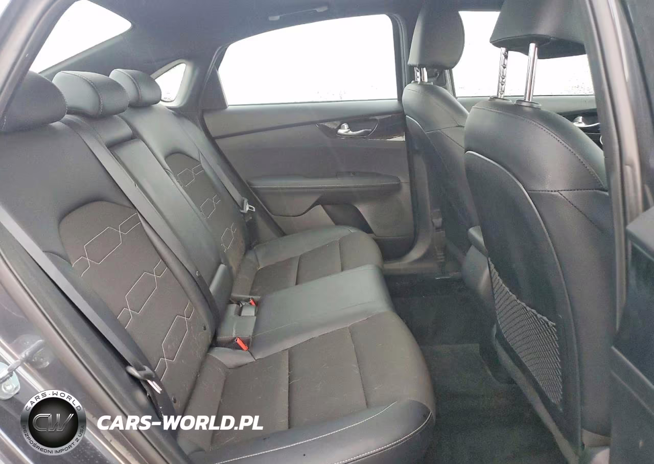 2024 Kia Forte Gt Line VIN:3KPF54AD5RE829154 - 10