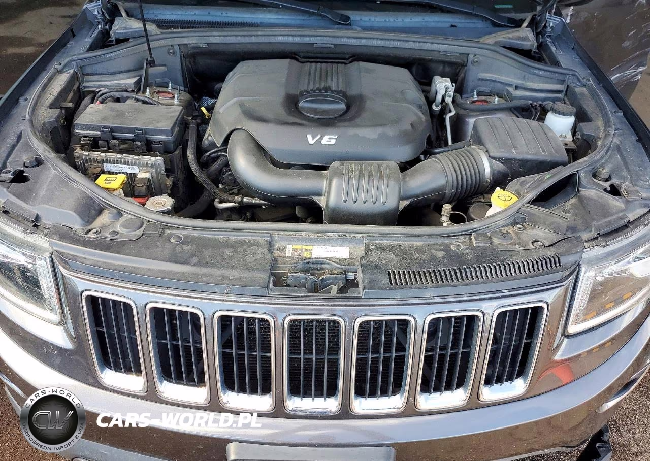 2015 Jeep Grand Cherokee Laredo VIN:1C4RJFAGXFC165158 - 12