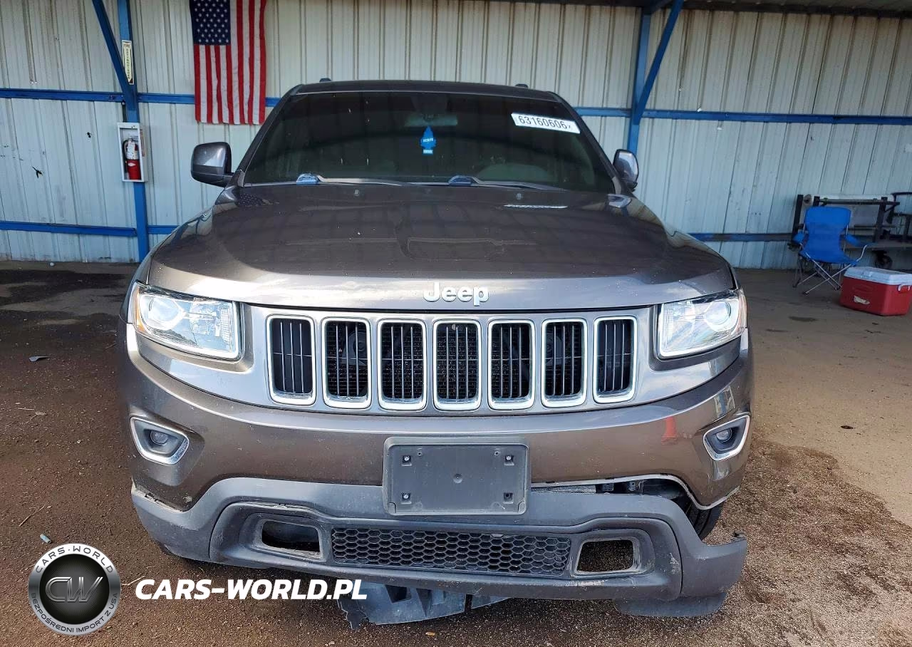 2015 Jeep Grand Cherokee Laredo VIN:1C4RJFAGXFC165158 - 5