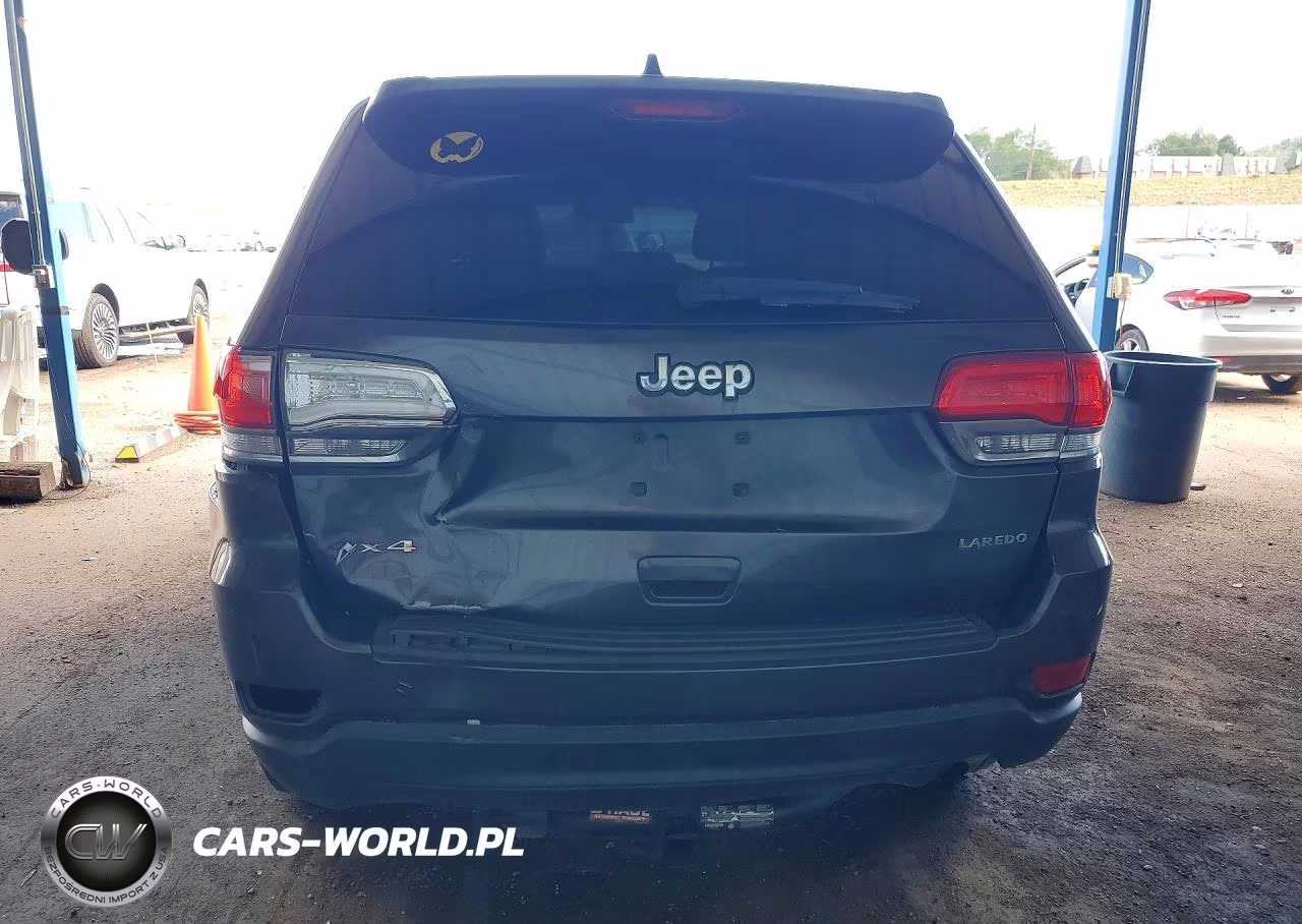2015 Jeep Grand Cherokee Laredo VIN:1C4RJFAGXFC165158 - 6