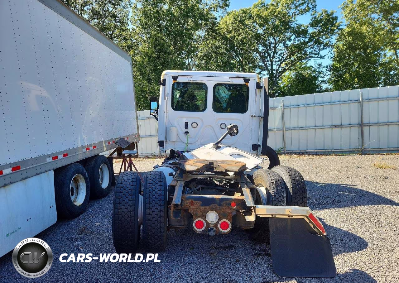 2018 Freightliner Cascadia 113 Semi Truck VIN:1FUBGADV4JLJK8170 - 6