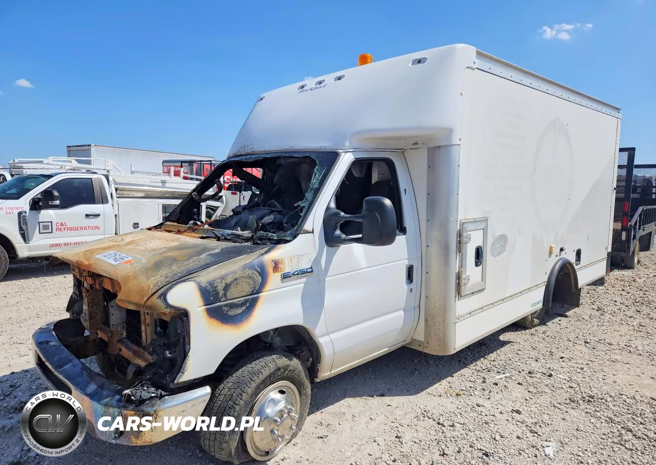 2018 Ford E450 Delivery Truck